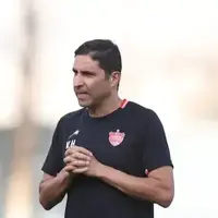 نیمکت پرسپولیس تنها با دو بازیکن بزرگسال!