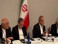 رئیس جمهور: ما ایرانی‌ها دنبال وحدت، صلح و آرامش هستیم ولی حاضر نیستیم زیر بار زور برویم