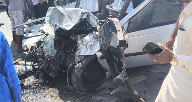 عکس/ تصادف مرگبار پژو با نیسان در محور میناب به سندرک