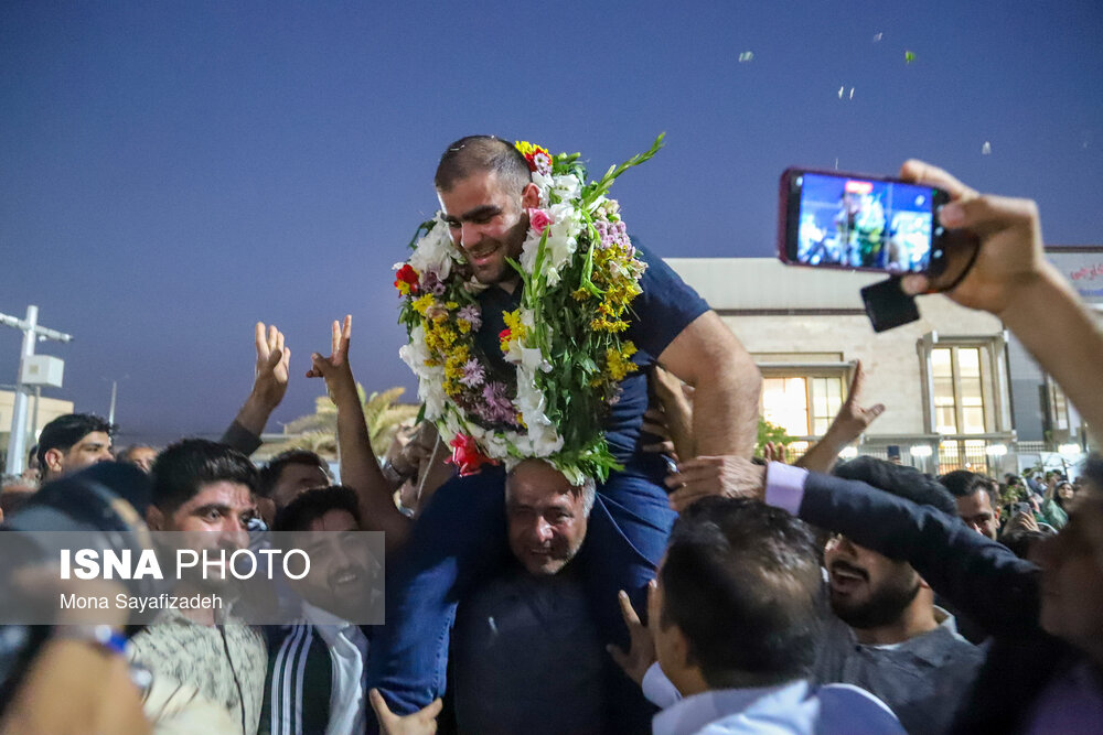 مراسم استقبال و تجلیل از مدال‌آوران خوزستانی تیم ملی کشتی فرنگی ایران