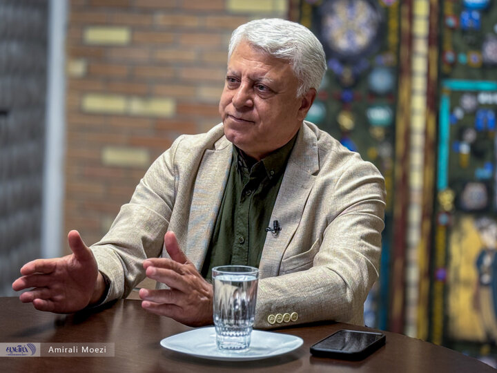 فیاض زاهد: جریان نفوذ در ایده «خروج از NPT» و «بستن تنگه هرمز» مشهود است