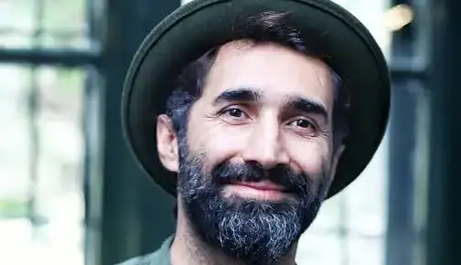 هادی کاظمی: از اسم خودم خیلی بدم میاد چون بهش چیزای زیادی میبندن!
