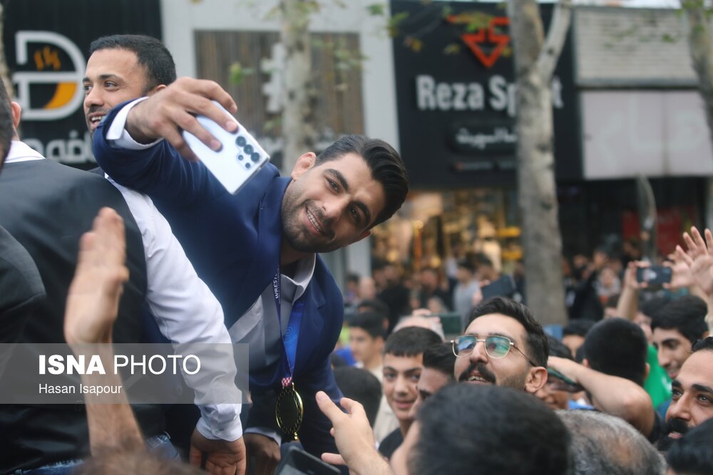 مراسم استقبال از هادی ساروی در آمل