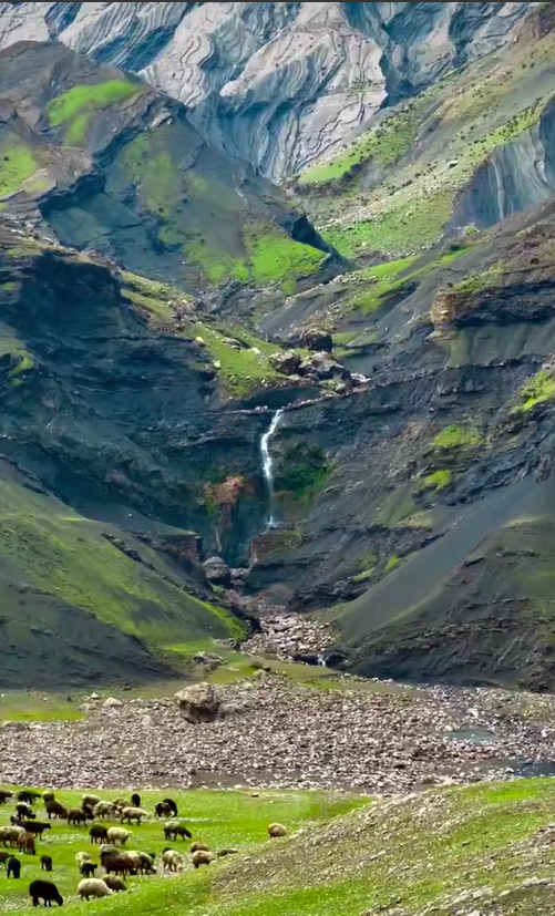 طبیعت دیدنی راه شاهی لرستان