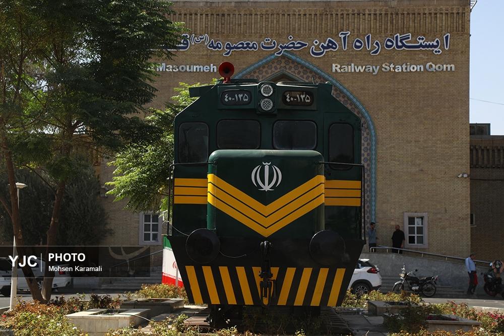 اعزام نمادین قطار جنگ در قم