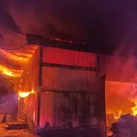 آتش‌سوزی گسترده در شهرک صنعتی کلات مشهد 