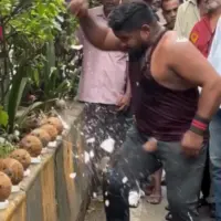 شکستن عجیب 120 نارگیل با دست!
