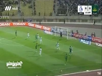 موقعیت گلزنی برای شمس‌آذر روی غفلت خط دفاع استقلال