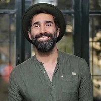 خاطره خنده دار هادی کاظمی از درگیری لفظی هنگام رانندگی 