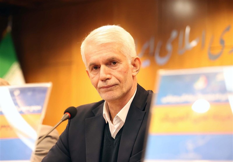 اسبقیان: وزیر دستور داده تا زمین فوتبال ورزشگاه آزادی هرچه زودتر آماده شود
