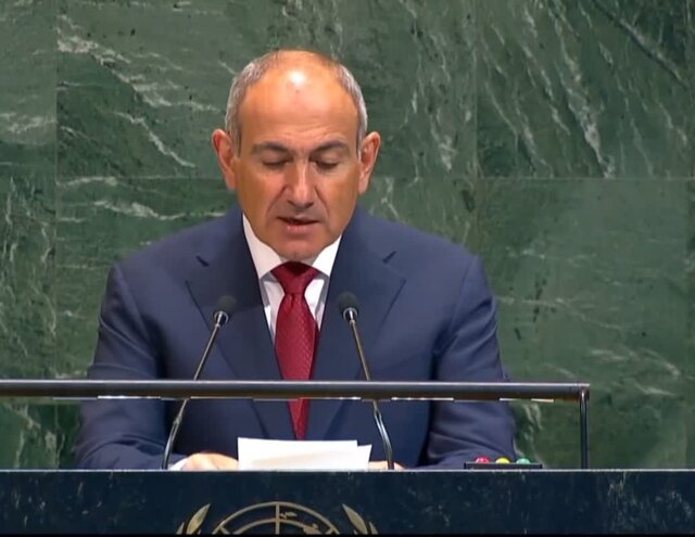 پاشینیان: از صلح ارمنستان ـ آذربایجان خوشحالم