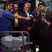 بازدید وزیر امور اقتصادی و دارایی از غرفه رایتل در نمایشگاه الکامپ ۱۴۰۴ 