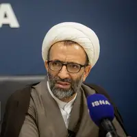 سلیمی: ایران بزرگ قابل تهدید نیست
