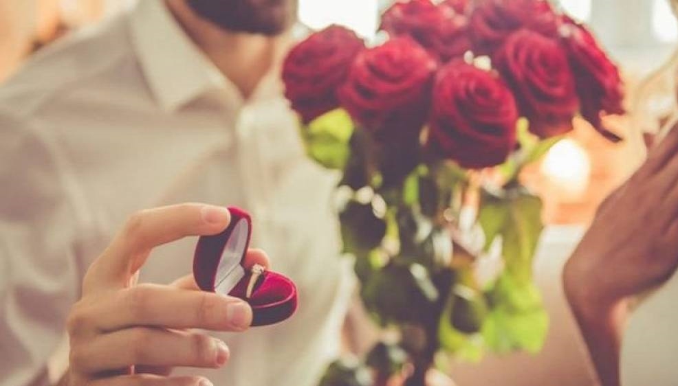 ابتکار یک استاد دانشگاه برای خواستگاری از دانشجویش