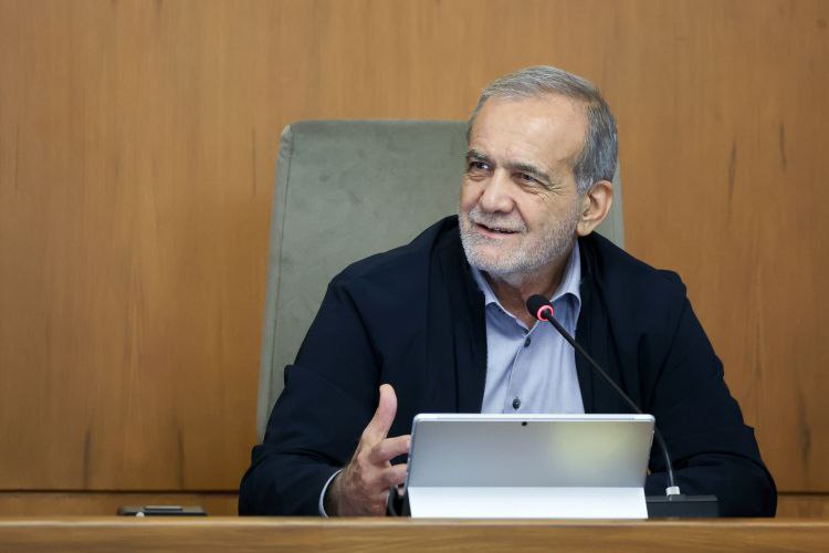 عکس/  اولین جلسه هیئت دولت پس از بازگشت پزشکیان از نیویورک