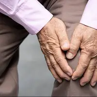 خشکی صبحگاهی مفاصل یکی از علائم آرتروز است
