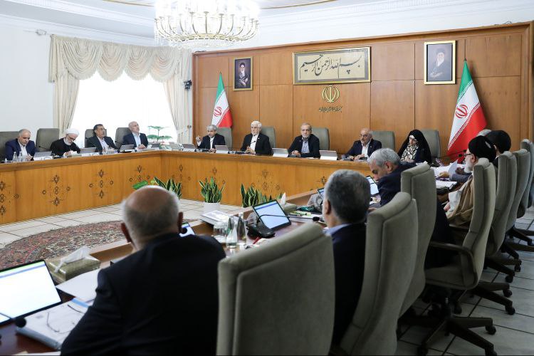 عکس/  اولین جلسه هیئت دولت پس از بازگشت پزشکیان از نیویورک