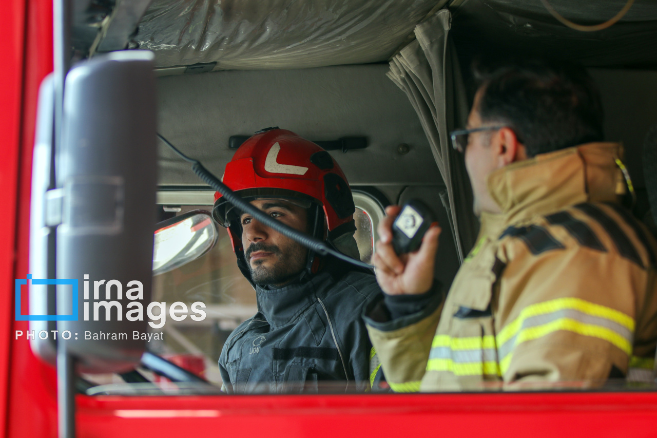 عکس/ آتش نشان؛ نماد ایثار