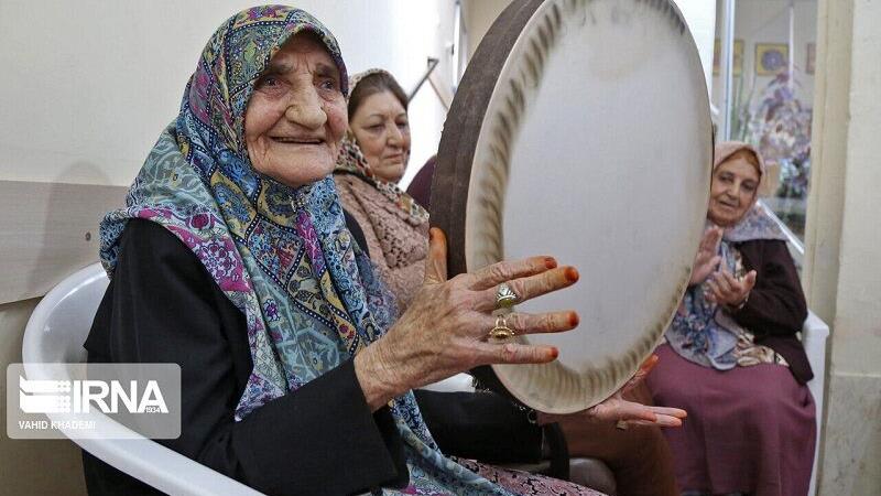 سالمندی در حال زنانه شدن است/۱۲ درصد جمعیت کشور را سالمندان تشکیل می‌دهند