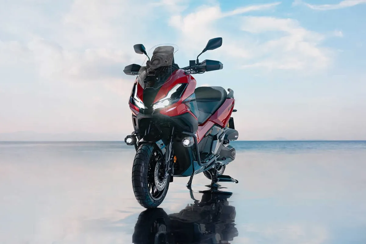 اسکوتر بی‌رقیب هوندا برای سال ۲۰۲۶ آماده شد؛ جزئیات به‌روزرسانی ADV350.