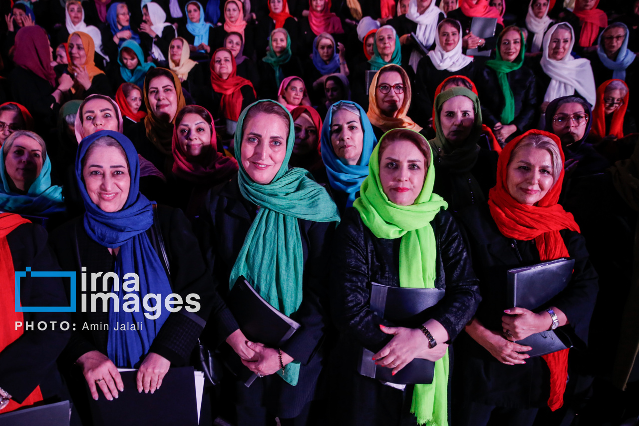 اجرای گروه کُر مادران شهر تهران