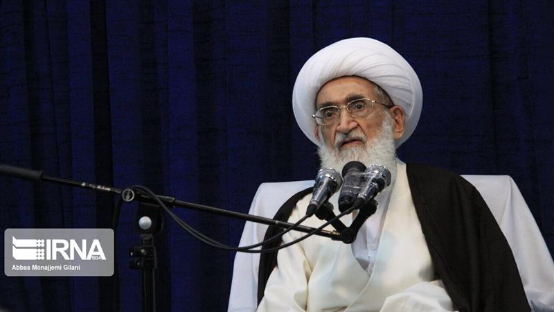 آیت الله نوری همدانی درگذشت همسر آیت الله سیستانی را تسلیت گفت