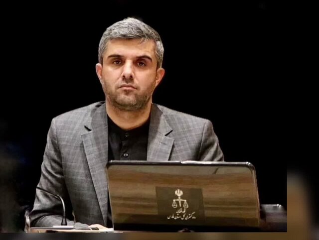 دادستان مرکز فارس به موضوع گرانفروشیها ورود کرد؛ تخلفات را گزارش دهید