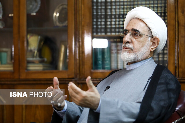 منتجب‌نیا: ترامپ مسیر «فرعون» را پیش گرفته است