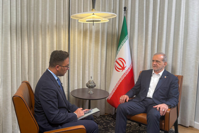 پزشکیان: اسنپ‌بک، تقلّایی برای مشروعیت‌بخشی به اقدامات خلاف قانون کشورهای غربی است