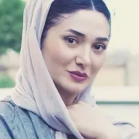 چهره ها/ ژست نگاه به افقِ «مینا وحید» در کافه‌ای دنج و تاریک!