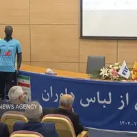 رونمایی از لباس داوران لیگ فوتبال با حضور رئیس فدراسیون