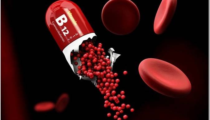 هر آنچه که باید از فواید و مضرات ویتامین B12 بدانید