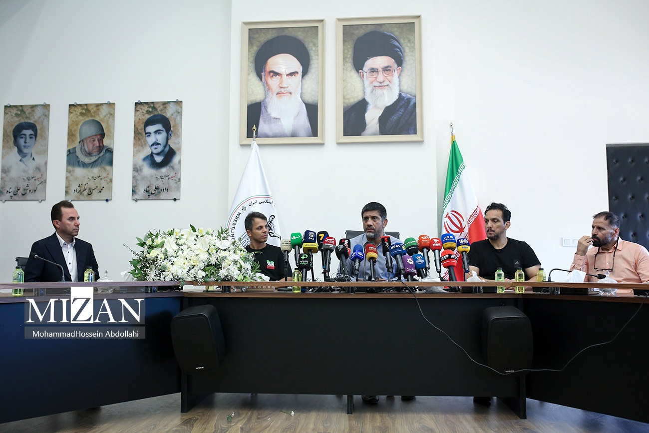 مراسم تقدیر از ملی پوشان کشتی