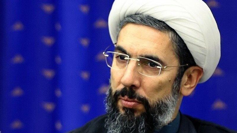 دانشمندان و مراکز علمی نقطه قوت ایران هستند