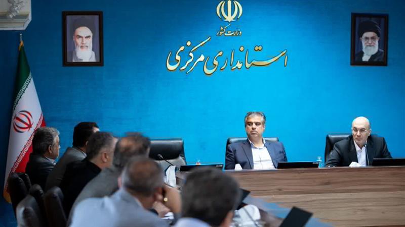 استاندار مرکزی بر مدیریت علمی منابع آب و خاک تاکید کرد