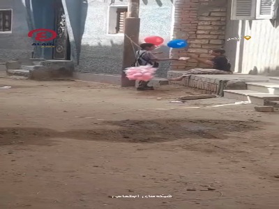این کودک پشمک فروش دل ها را تسخیر کرد
