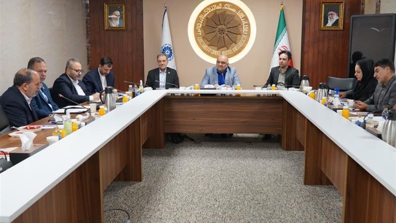 هشدار اتاق بازرگانی البرز؛ برخی بخشنامه ها صادرات را زمین گیر می کند