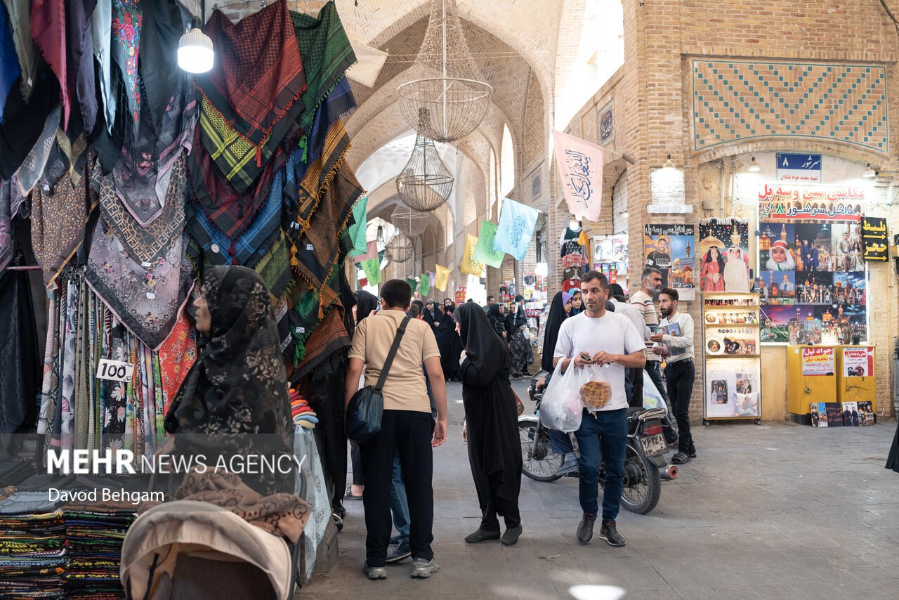 عکس/ پایتخت سوغات ایران در سایه گنبد طلایی