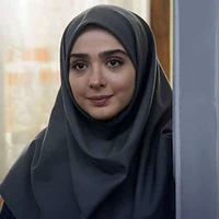 چهره ها/ سلفی جذاب یاسمنِ لحظه گرگ‌و‌میش در اتاق گریم