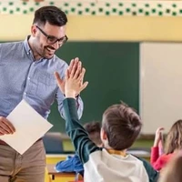 باید برای کودکان شوق و انگیزه یادگیری ایجاد کنیم