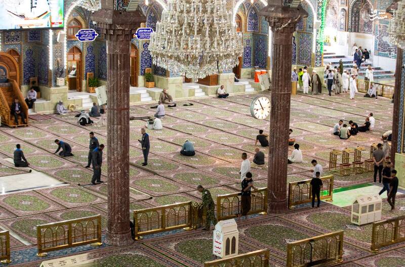 تعویض فرش‌های حرم امام حسین(ع)