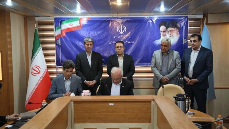 انعقاد ۲ تفاهمنامه ۳۵۰۰ میلیارد ریالی برای توسعه زیست بوم فناوری خراسانشمالی