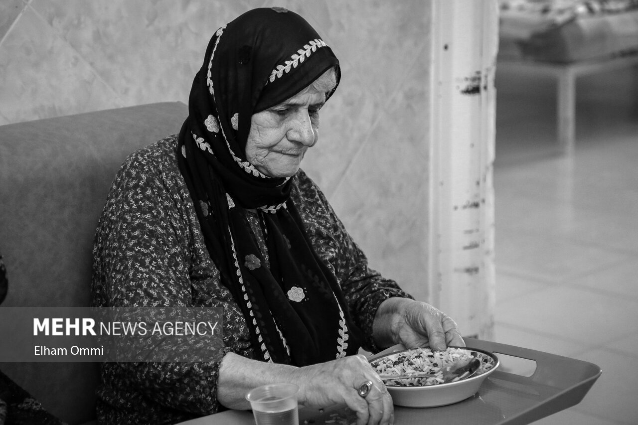 زندگی در سرای سالمندان سنندج