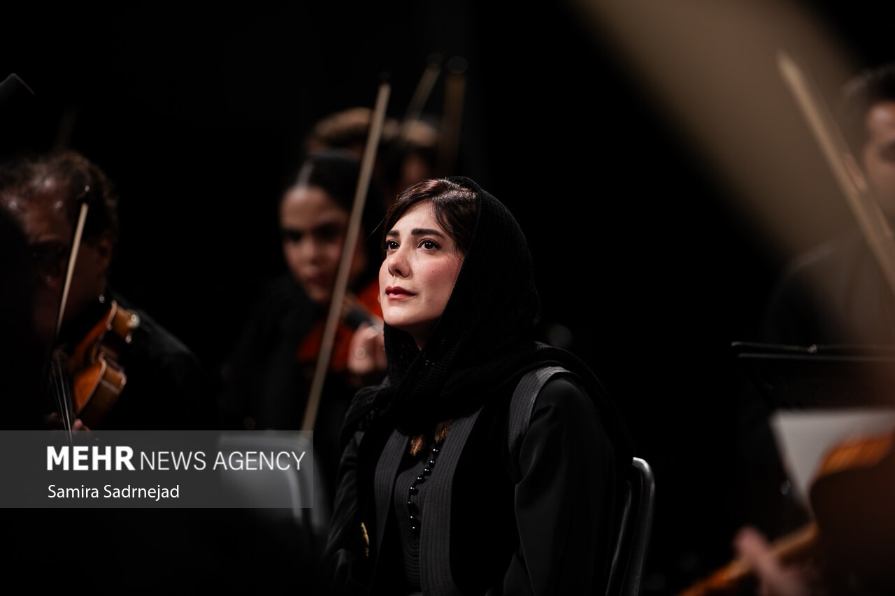 اجرای کنسرت «رستمزاد»