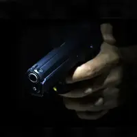 کارآگاهان جنایی در جست‌وجوی ردپایی از قاتل مرد صراف
