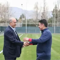 قلعه‌نویی با دستیاران خارجی در جام‌جهانی