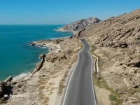 جاده زیبای مقام هرمزگان در کنار دریا