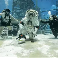 تیم های فضانوردی ناسا لباس فضانوردی جدید شرکت Axiom Space را تست کردند  