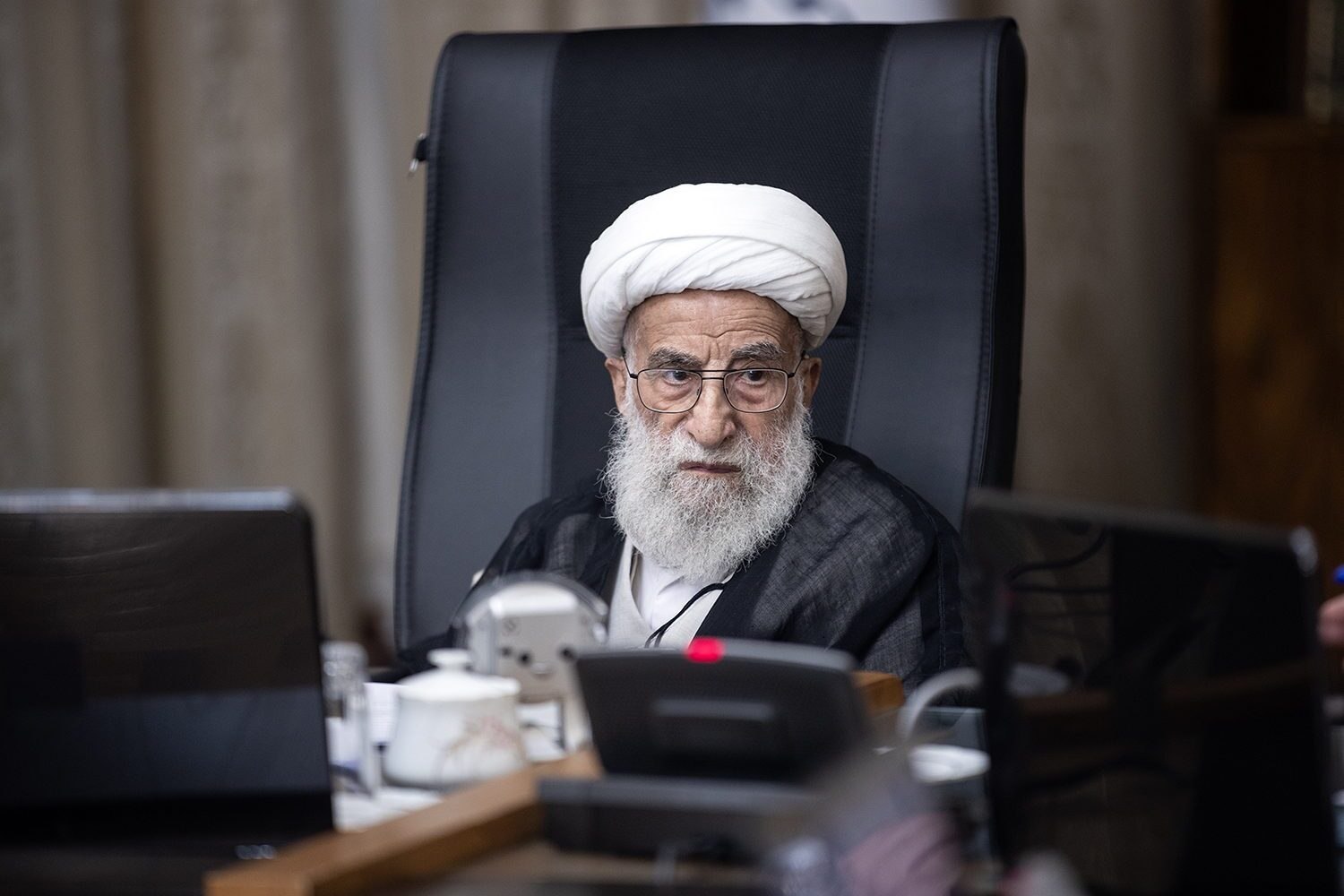 آیت‌الله جنتی: بازگشت قطعنامه‌های تحریمی غیرقانونی است