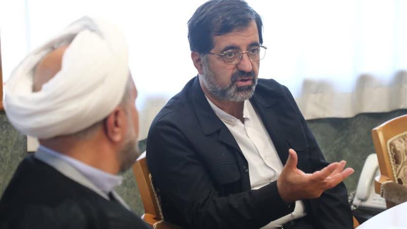 استاندار قم: کمبود فضاهای فرهنگی و آموزشی در مساجد برطرف شود